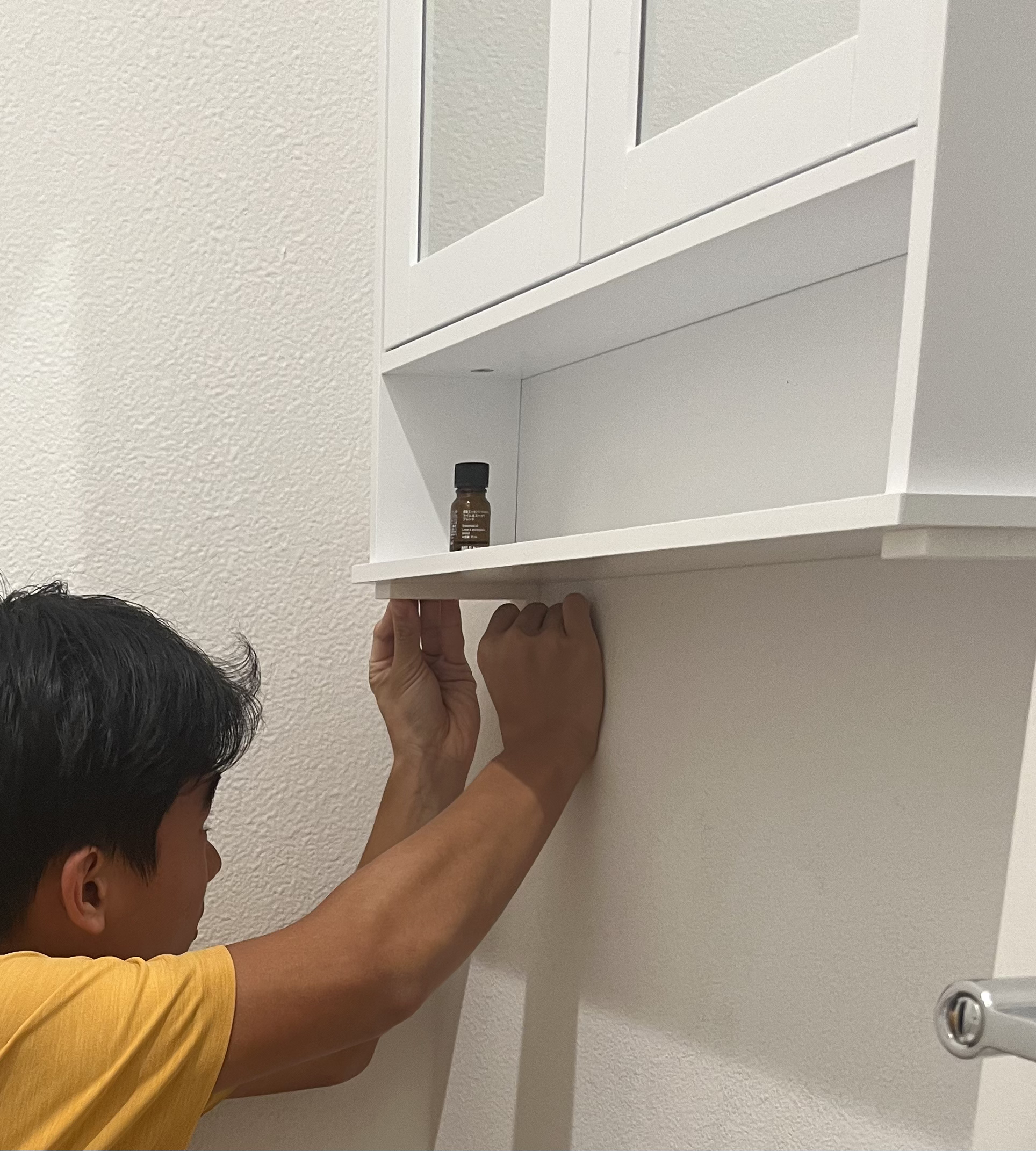 Cabinet Support 5